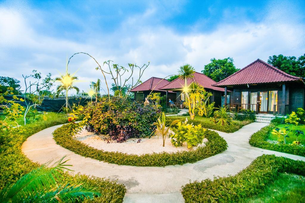 Hotel Dini D'Nusa Lembongan Exterior foto